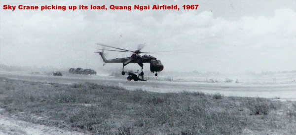 Dennis Currie photo: SZky Crane picking up a load at Quang Ngai Airfield, 1967 Dennis Currie photo: SZky Crane picking up a load at Quang Ngai Airfield, 1967