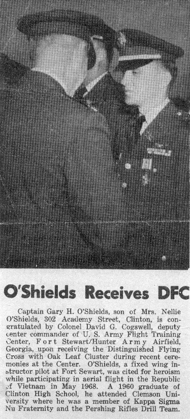 CPT Gary O&acute;Shields receiving DFC (1OLC) at Fort Stewart